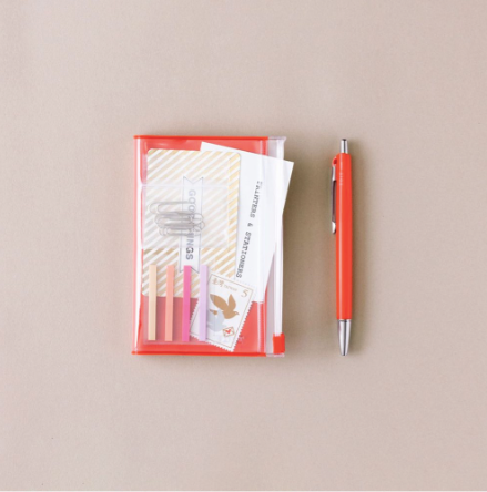 Petit carnet zippé fraise