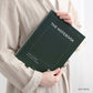 Grand cahier ligné - vert foncé